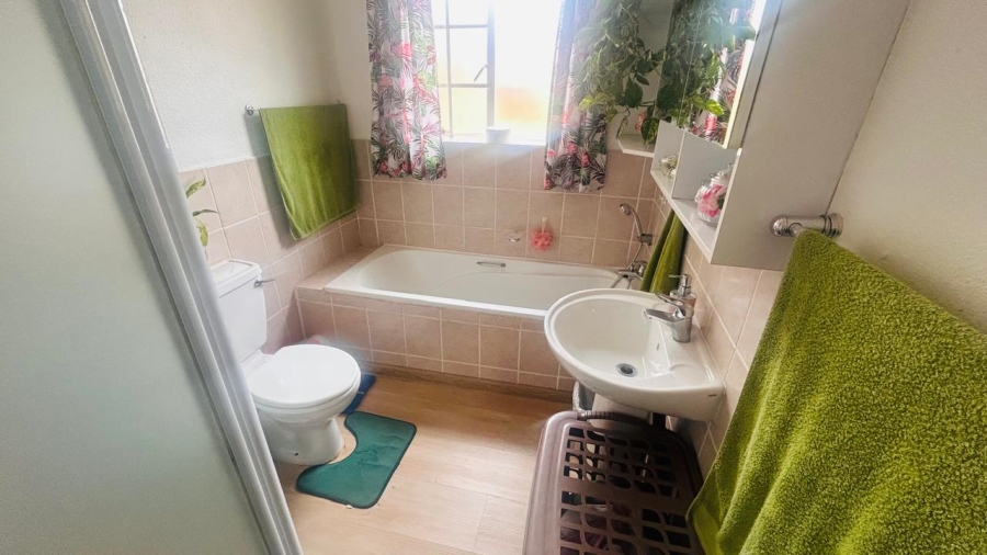 2 Bedroom Property for Sale in Sasolburg Ext 11 Free State